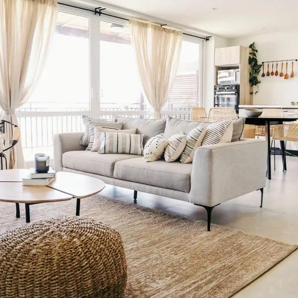 LUXURY Apartment in BLUE Playa Venao B-32, hotel v destinaci Playa Venao