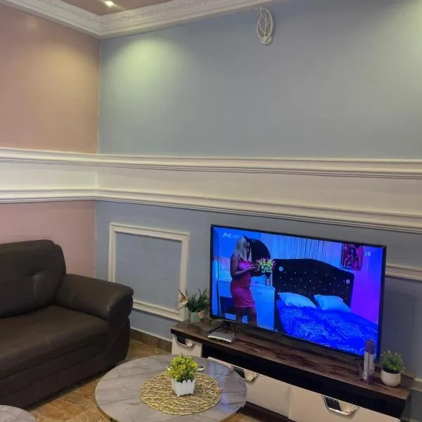 Premiere Maison GuestHouse, hotel in Limbe