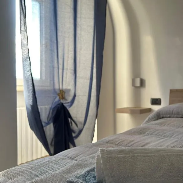 La Minicasa, hotel Pacentróban