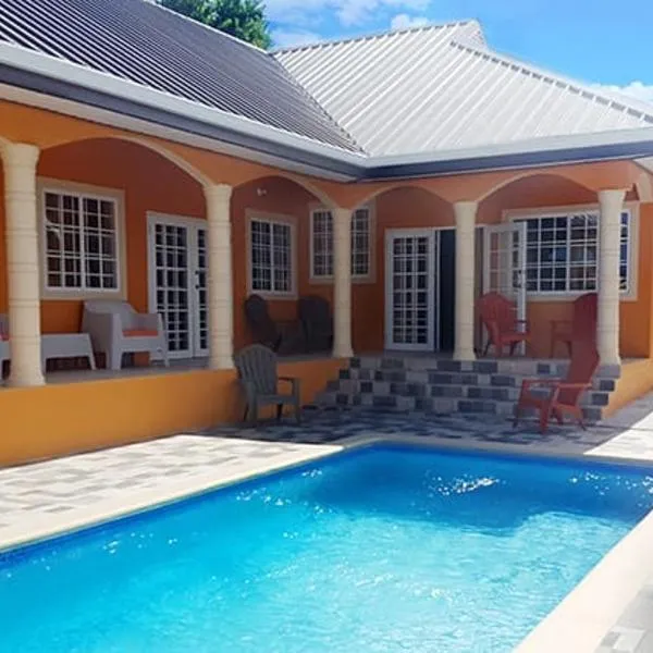 Villa Devica, hotel v destinaci Bon Accord Village