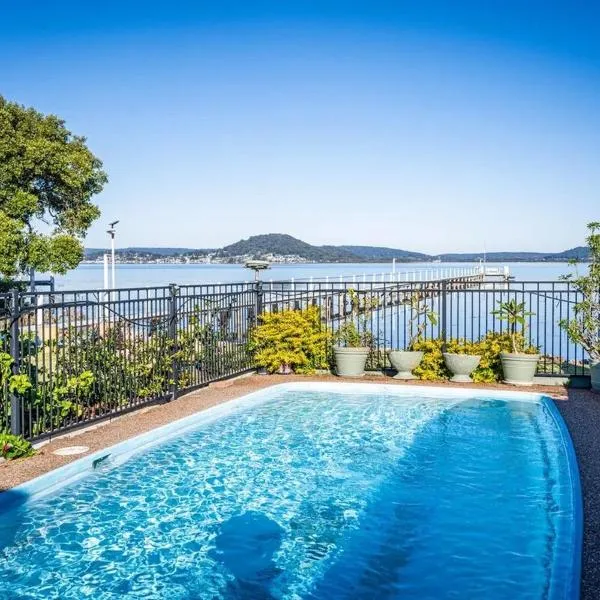 Waterfront Oasis at Central Coast、Tascottのホテル