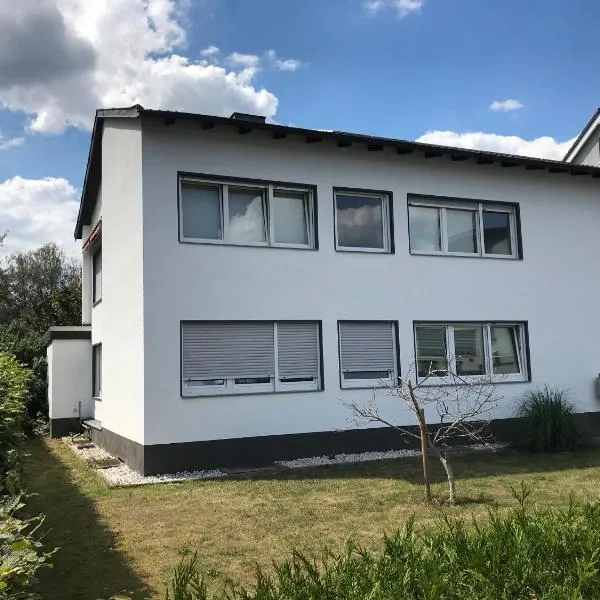 Ganzes Apartment in Bonn verkehrsgünstig, hotel i Bonn