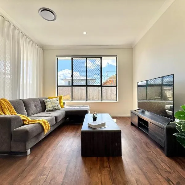 Charming 4bdr holiday home in Heathwood, hotel in Doolandella