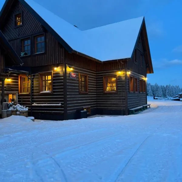 Hotel Vydrovy boudy Pec pod Sněžkou, хотел в Пец под Снежка