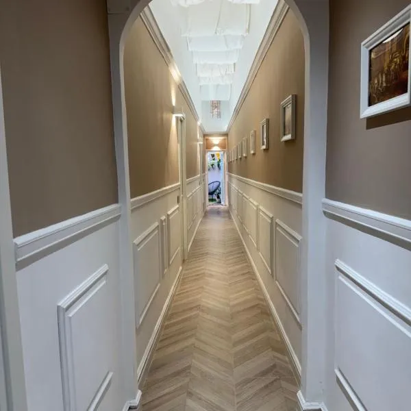 Viesnīca NapoliOn - Luxury Apartment Neapolē