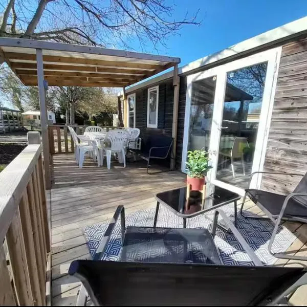 Bungalow Boofzheim Europa Park, hotel v destinaci Boofzheim