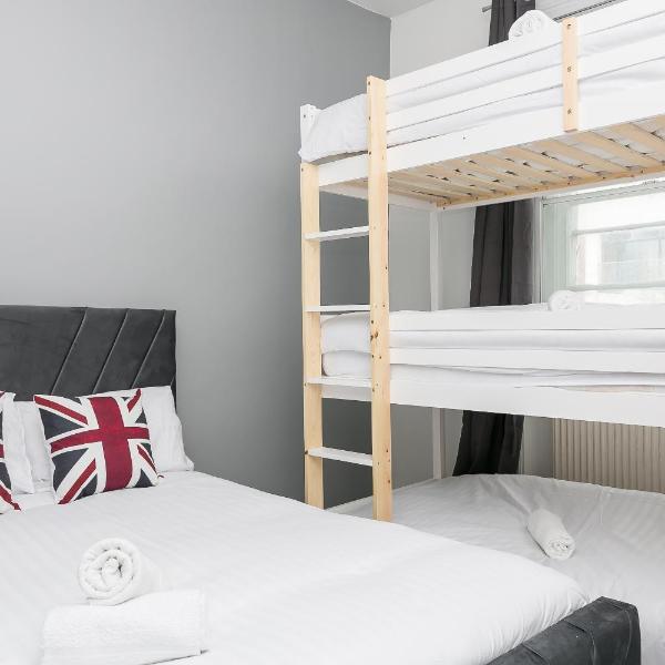 King Cross Collective - By Aura Stays, London