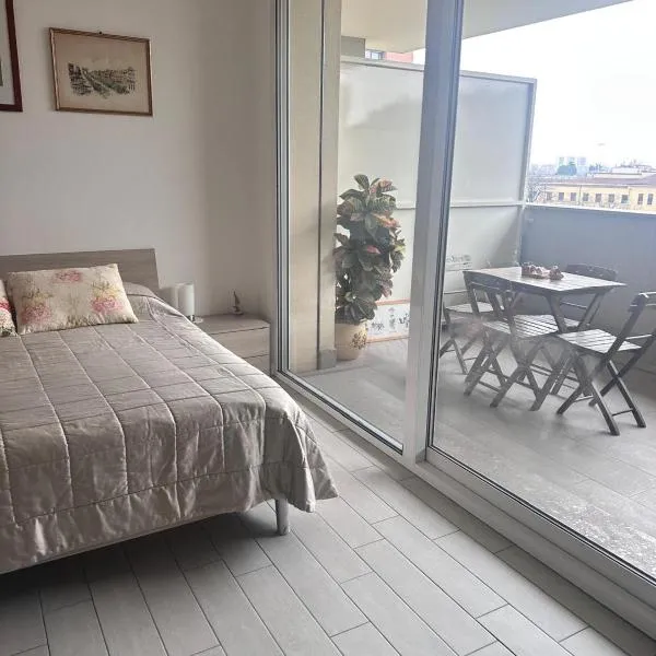 COZY APARTMENT NEAR CITY LiFE, hotell Milanos