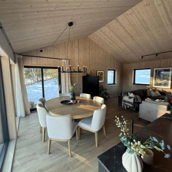 Ny hytte i vakre Oppdal, Norge, hotel in Fagerhaug