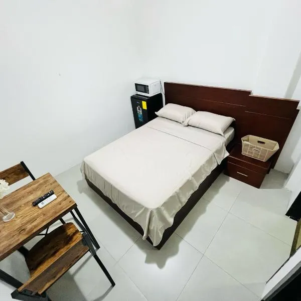Habitación - Guayaquil - Urdenor 2 - cerca de Urdesa, hotel in Guayaquil