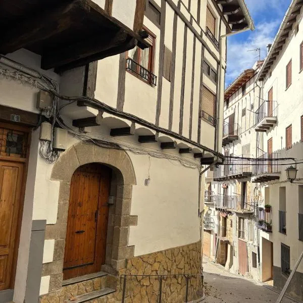 Céntrico apartamento en Morella, hotel in Morella