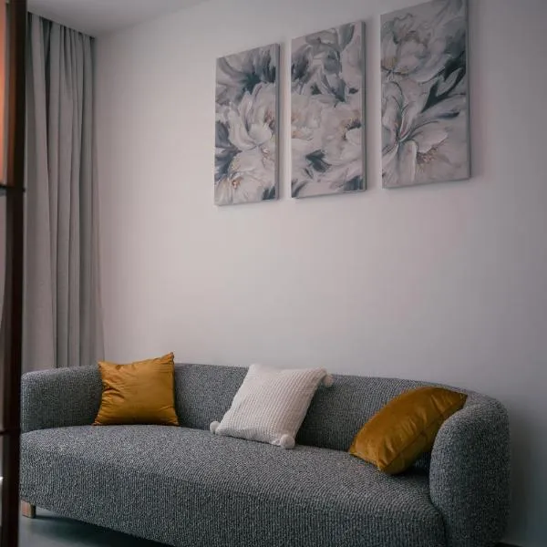 Modern Luxury Apartment in Nova by Devtraco- prime location and convenient 15mins from the airport, hotel v destinaci Accra