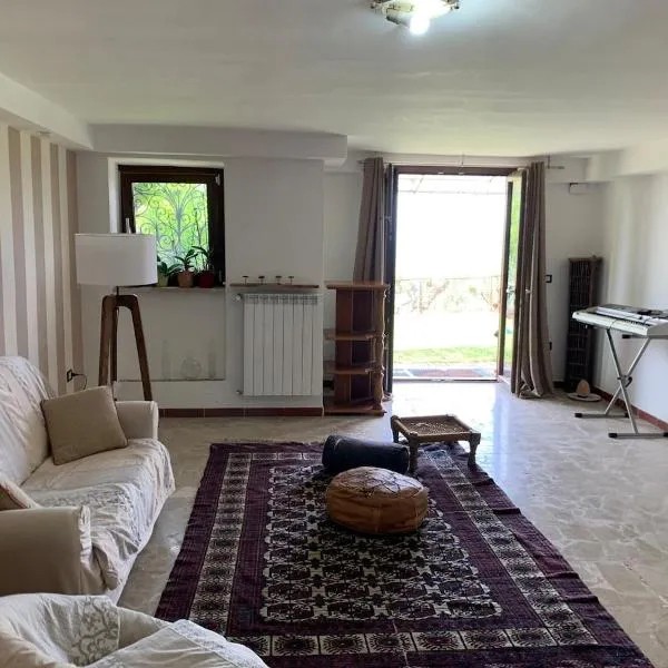 Home Holiday Vincland, hotel v destinaci Cassino