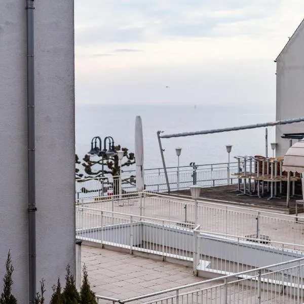 Ferienwohnung Ella - direkt am Bodensee, hotel em Friedrichshafen