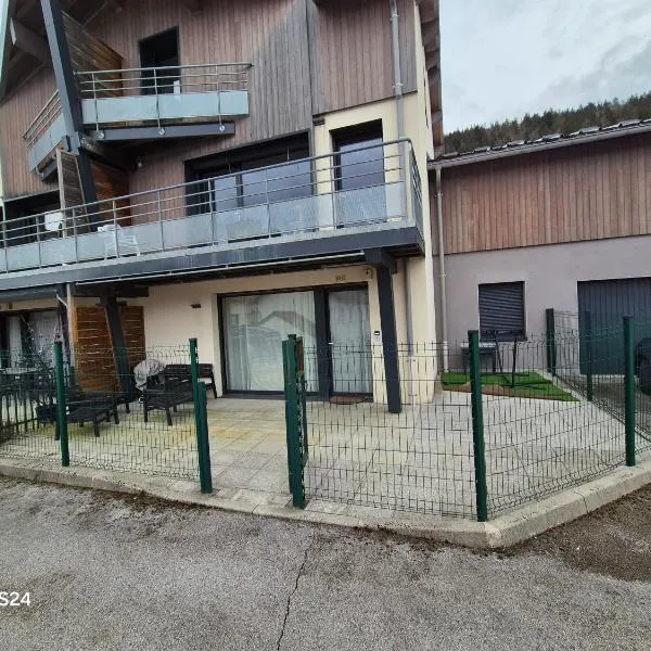 Belle appartement à Bois d'Amont, ξενοδοχείο σε Bois-dʼAmont