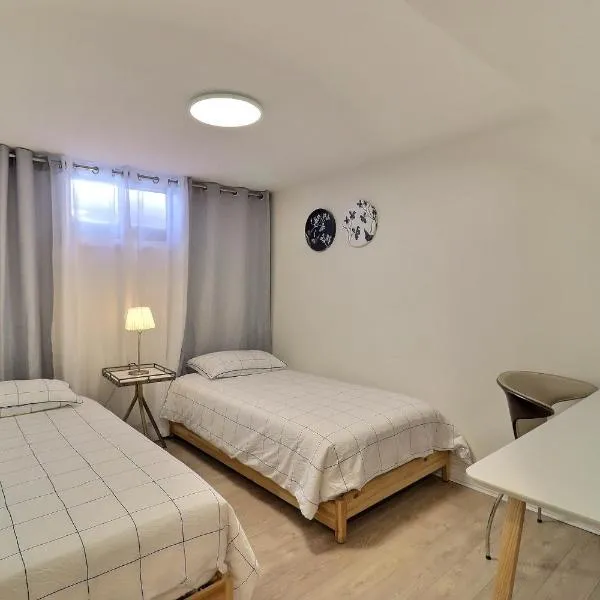 Private Charming Twin Room & Parking, hotel in Saint-Bruno-de-Montarville