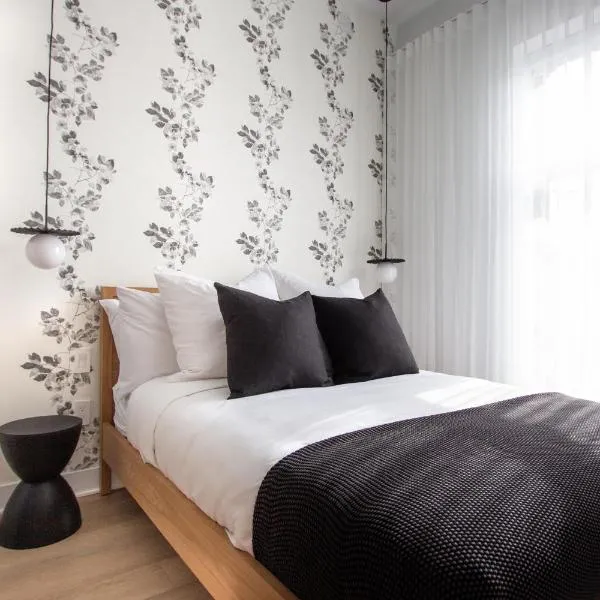 Studio #4 - Self Check-In - Plateau - St-Denis, hotel in Montreal