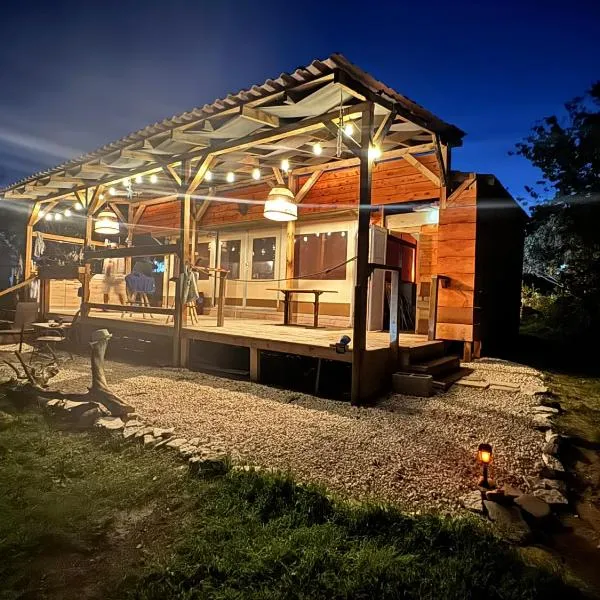 Karavana Tropicana、ヴァルナ・シティのホテル