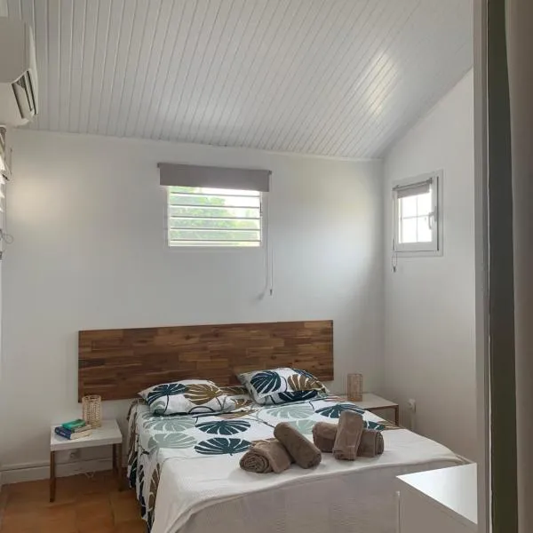 Chambre en appart Duplex chez l'habitant, ξενοδοχείο σε Les Trois-Îlets