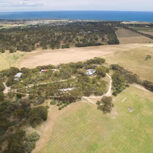 Allusion Farmstay and Vineyard Units, hotel in Yankalilla