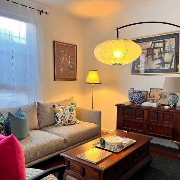 Charming quiet Home in City, hotel v destinácii Adelaide