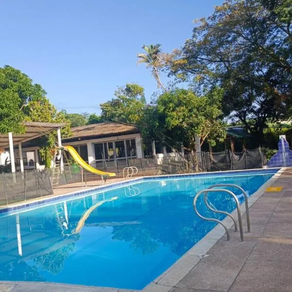 Hotel Hábitat Campestre "cerca al Parque deportivo", khách sạn ở Ibagué