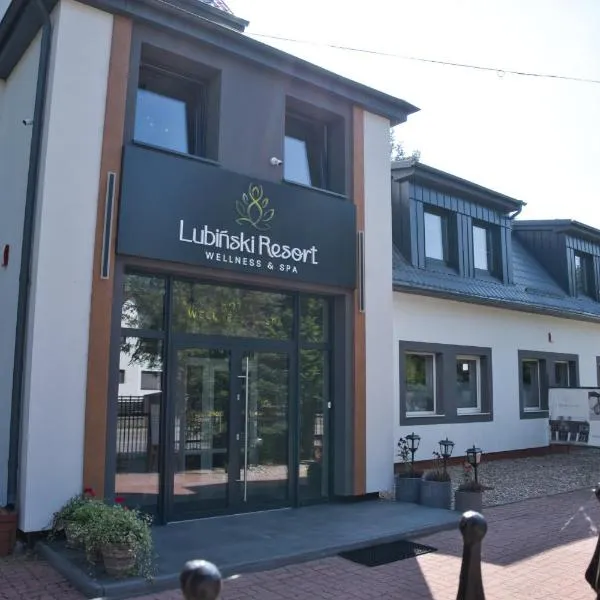Lubiński Resort, hotel em Stężyca