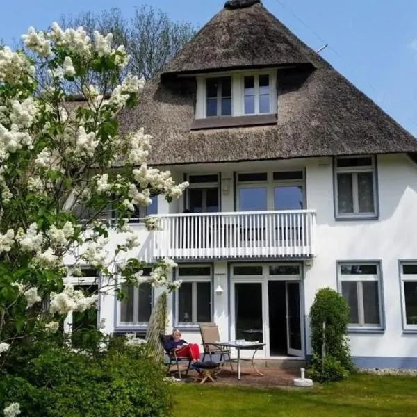 Ferienwohnung A2 im Landhaus am Haff, hotel in Stolpe auf Usedom