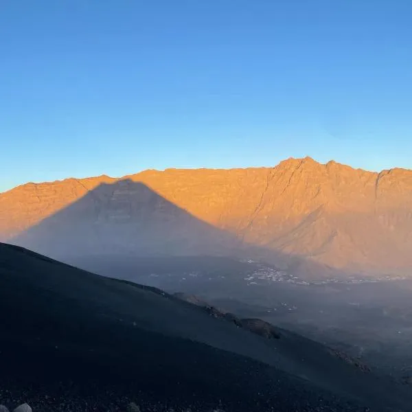 TCHAN LOVe, hotel em Portela