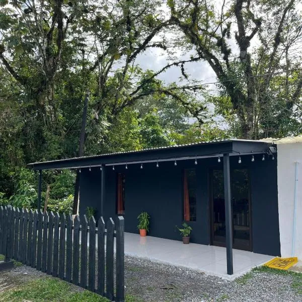 Pozas y Cascadas La Presa, ξενοδοχείο σε Río Cuarto