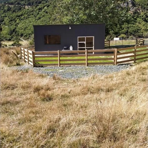 TheShed, ξενοδοχείο σε Hira