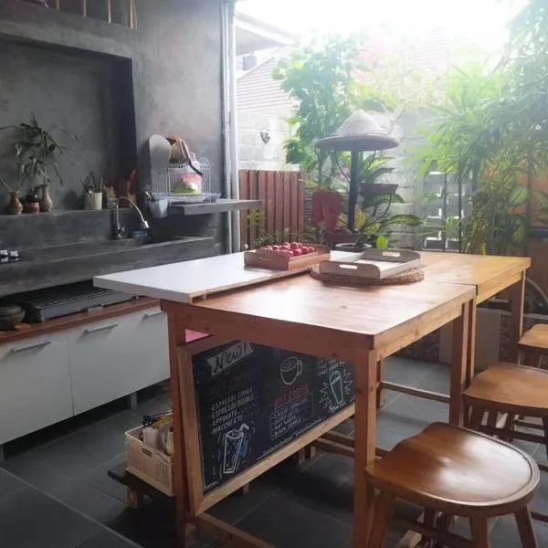 Homestay Omah, hôtel à Tabanan