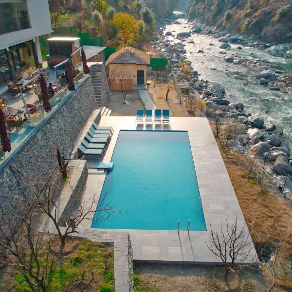 Echor Palm Bliss Riverside Resort & Spa Kasol, hôtel à Kasol