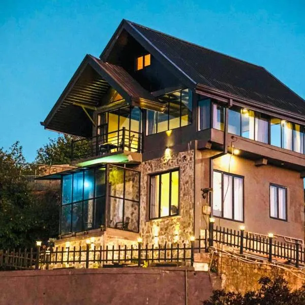 Ayona Misty Hills Cottage Nuwara Eliya，位于Labugolla的酒店