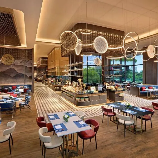 Pullman Hai Phong Grand Hotel, hotel in Hai Phong
