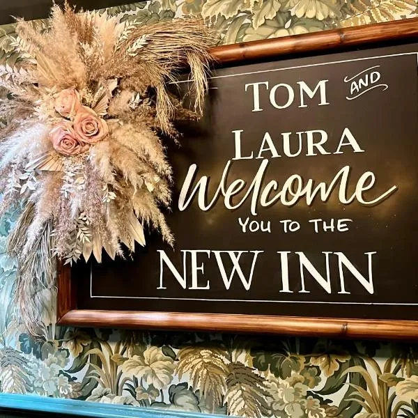 The New Inn Heckfield, hotel in Hook