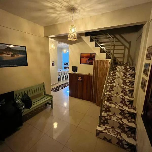 Sol Hostel, hotel in Santarém