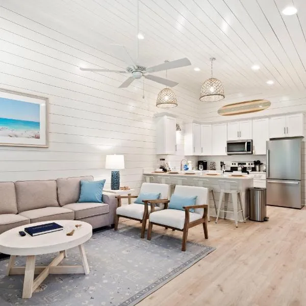 Brand New Luxury Rental on Oleander Unit C, hotel in Dauphin Island