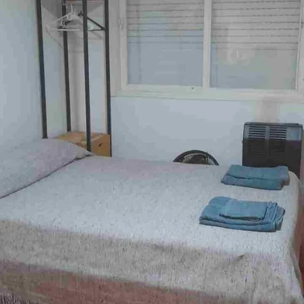 Monoambiente céntrico en Tres Arroyos, hotel v mestu Tres Arroyos