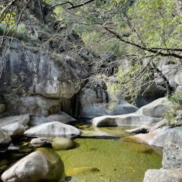 Piscinas, Serra da Estrela AL, ξενοδοχείο σε Bouça