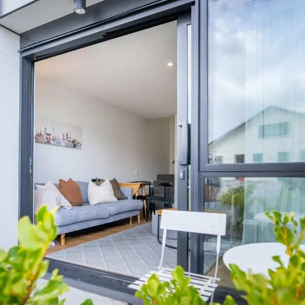 Adventure's Retreat, hotel a Albert Town