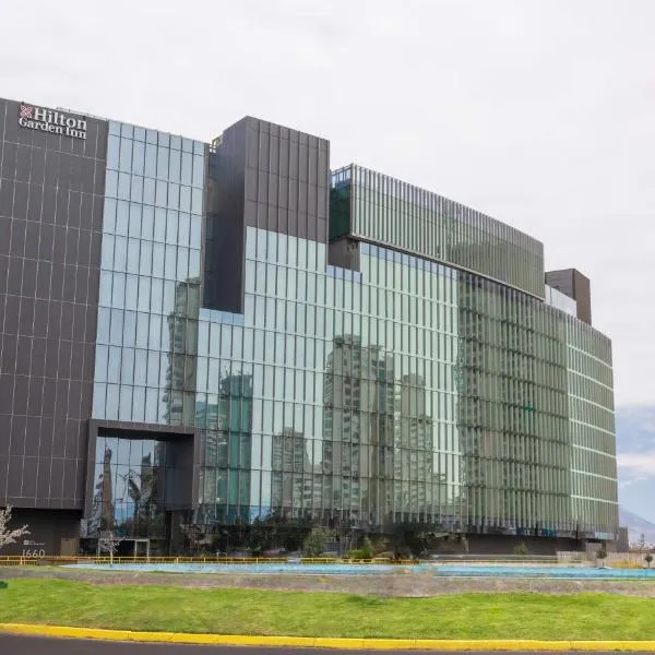 Hilton Garden Inn Iquique, khách sạn ở Iquique