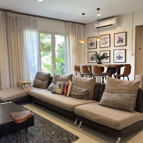 Cozy Botanical Garden House, hotel en Batam Centre