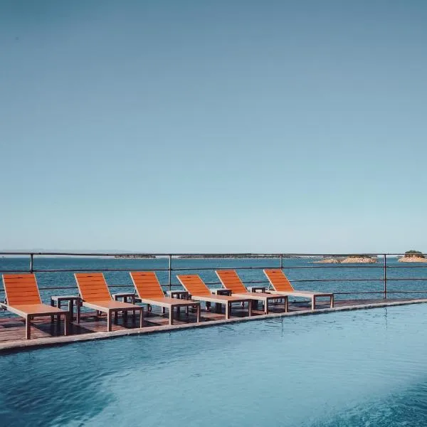 SAVEE BEACH RESORTS, hotel in Siavonga