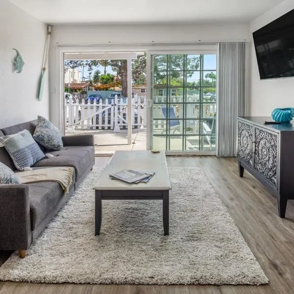 2BD HotTub Parking 6Blks 2 Beach，位于圣地亚哥的酒店