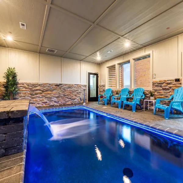Scenic Retreat - Indoor Pool, Hot Tub & Game Room, hotel in Pigeon Forge