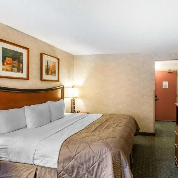 Quality Inn and Conference Center Greeley Downtown、グリーリーのホテル