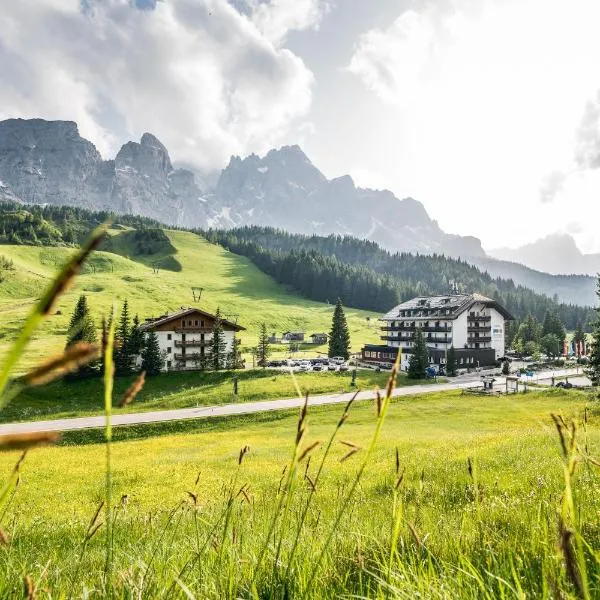 Hotel Kreuzberg Monte Croce، فندق في سيستو