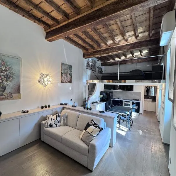 Suite Burotti - Cherasco, hotel in Cherasco