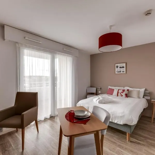 Zenao Appart'hôtels Challans, hotel in Challans